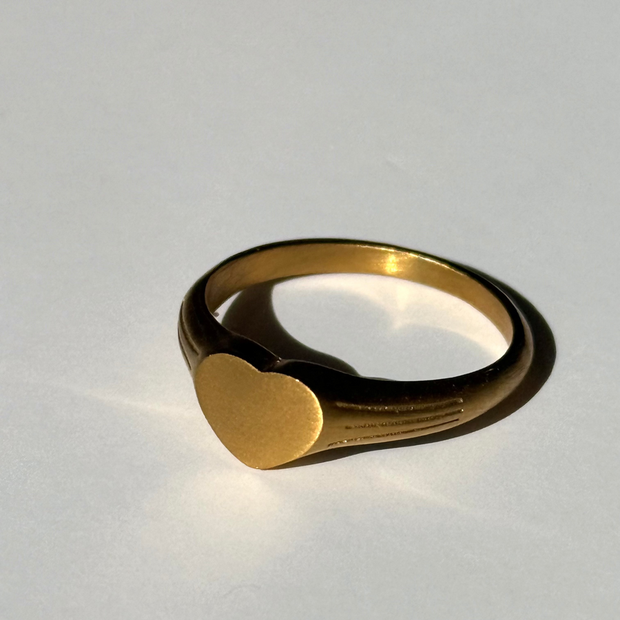 Gold Signet Heart Ring